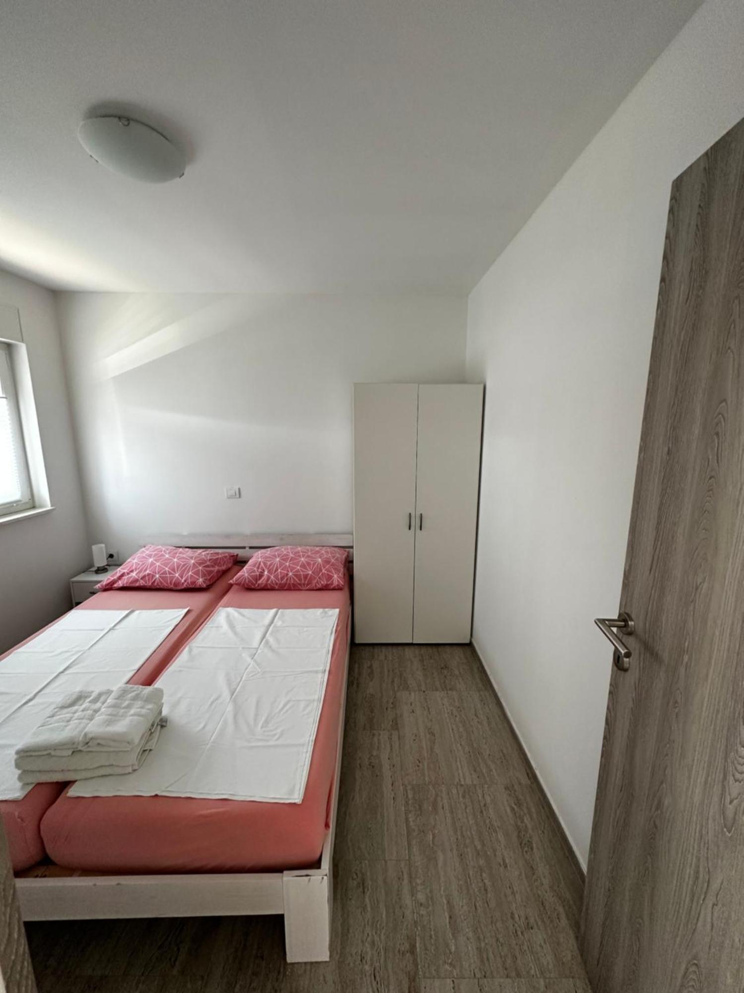 Apartmani Tamaris Murter Eksteriør bilde